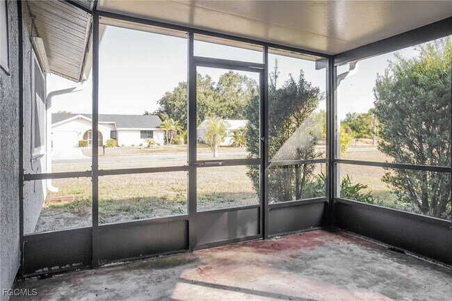 Building Photo - 5940 Talbrook Rd