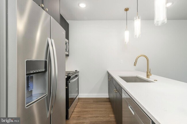 Building Photo - 1102 Germantown Ave