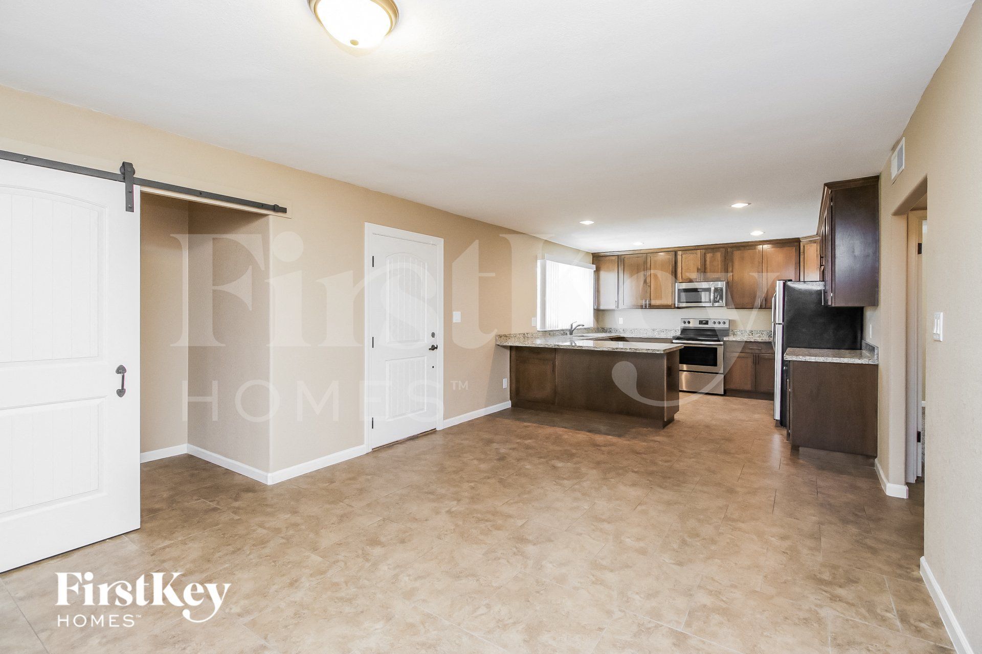Building Photo - 4716 S Kenwood Ln