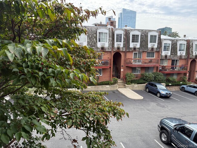 Building Photo - 55 N Broadway