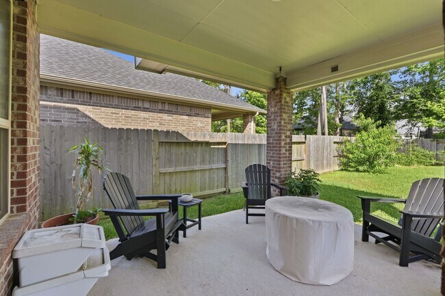 Building Photo - 127 Buttonwood Ct