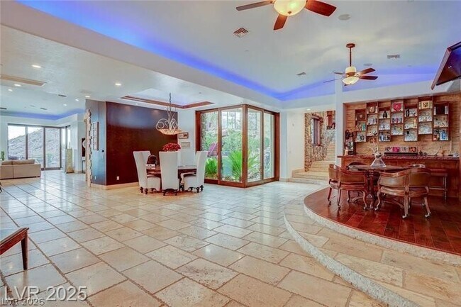 Building Photo - 1608 Liege Dr