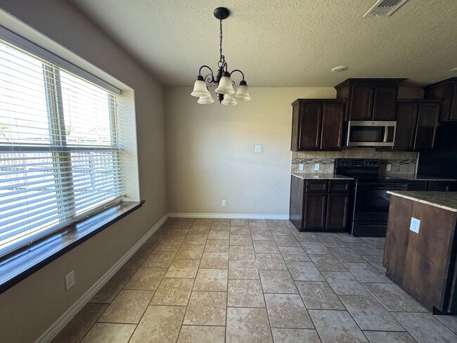 Building Photo - 6109 Newcastle Dr