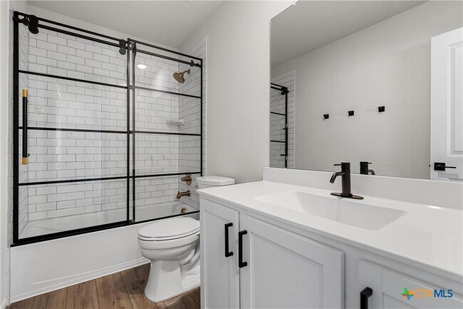 Building Photo - 209 Villars Dr