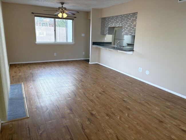 Building Photo - Beautiful 5 Bedroom NE Heights Home With Big Backyard!