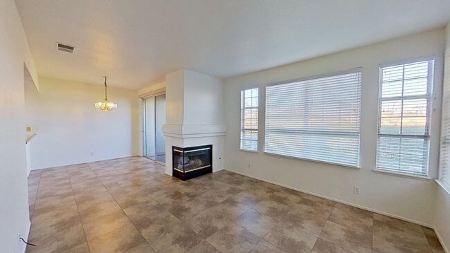 Building Photo - 33 Santa Agatha