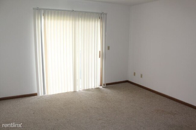 Building Photo - 2 br, 2 bath Apartment - 846 Spiros Ct