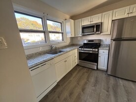 Building Photo - 79 Tavistock Dr