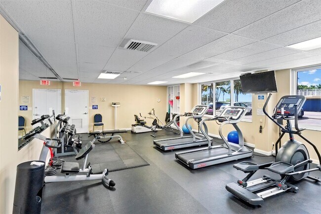 Building Photo - 111 N Pompano Beach Blvd