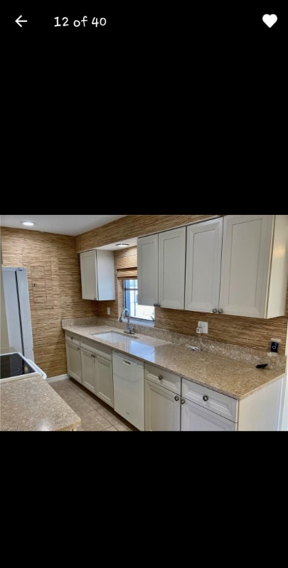 Building Photo - 2703 SE 16th Pl