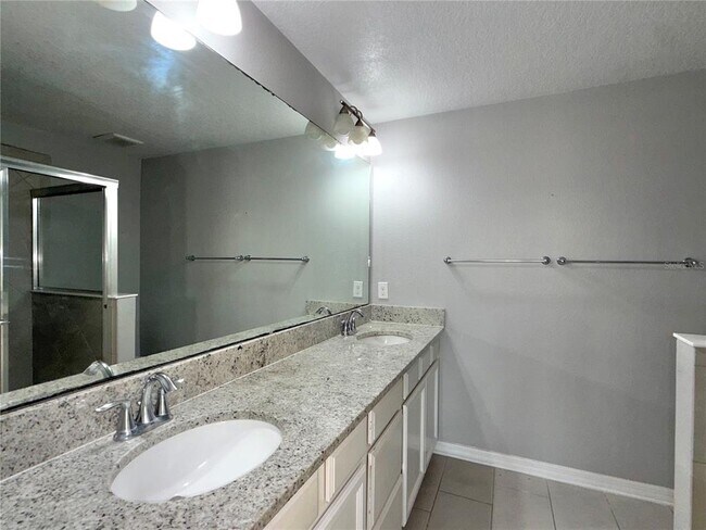 Building Photo - 1031 Flowing Tide Dr