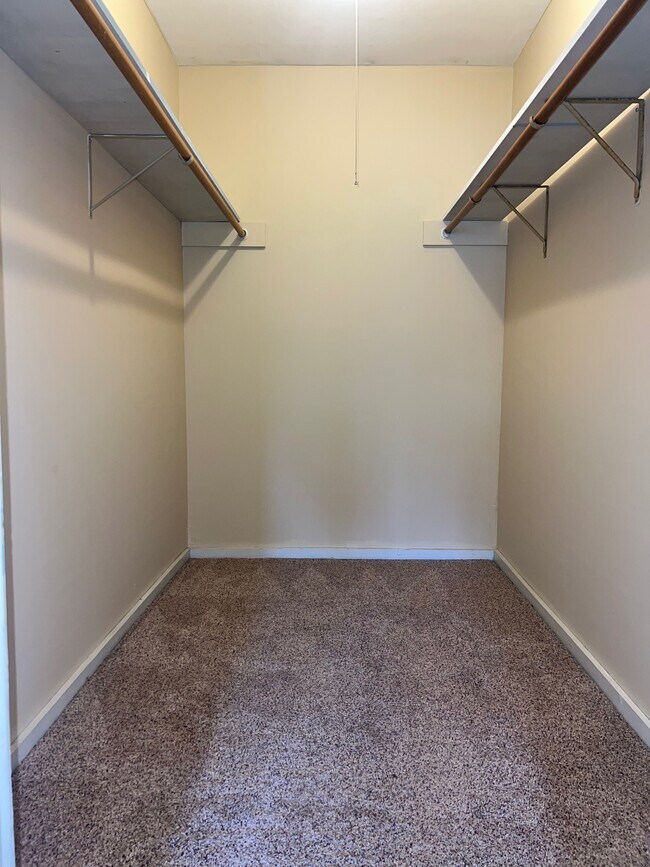 Building Photo - 18 Magnolia Hill Ct