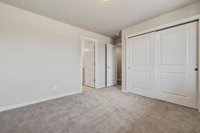 Building Photo - 8714 Vaunt Ct
