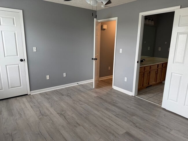 Building Photo - 1111 Northridge Dr