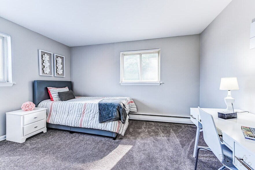 Building Photo - 333 North Ave