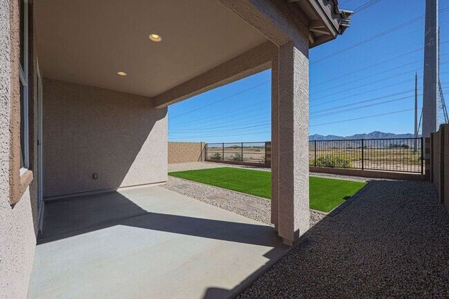 Building Photo - Alamar Living, 4 Bed, 3 Bath Rental!