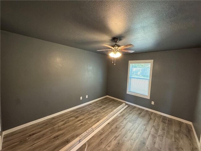 Building Photo - 70 N Hunter St