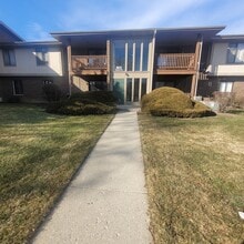 Building Photo - 803 Garden Cir