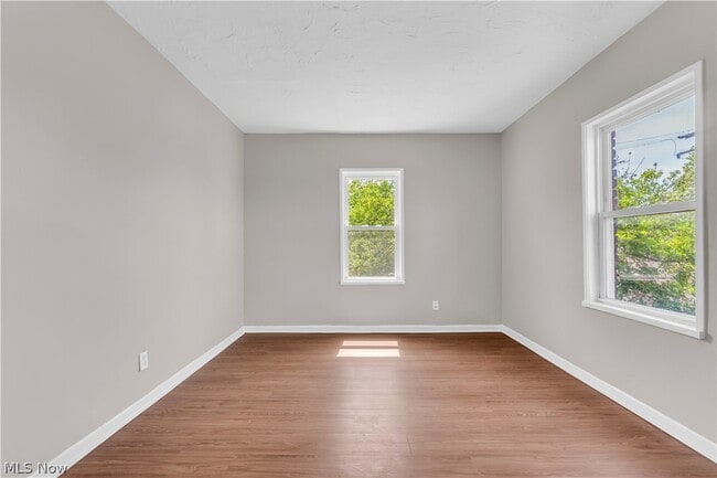 Building Photo - 4657 Warner Rd