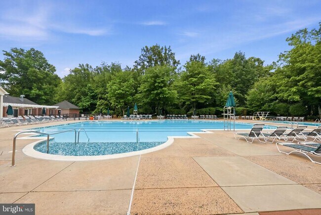Building Photo - 12109 Wedgeway Ct