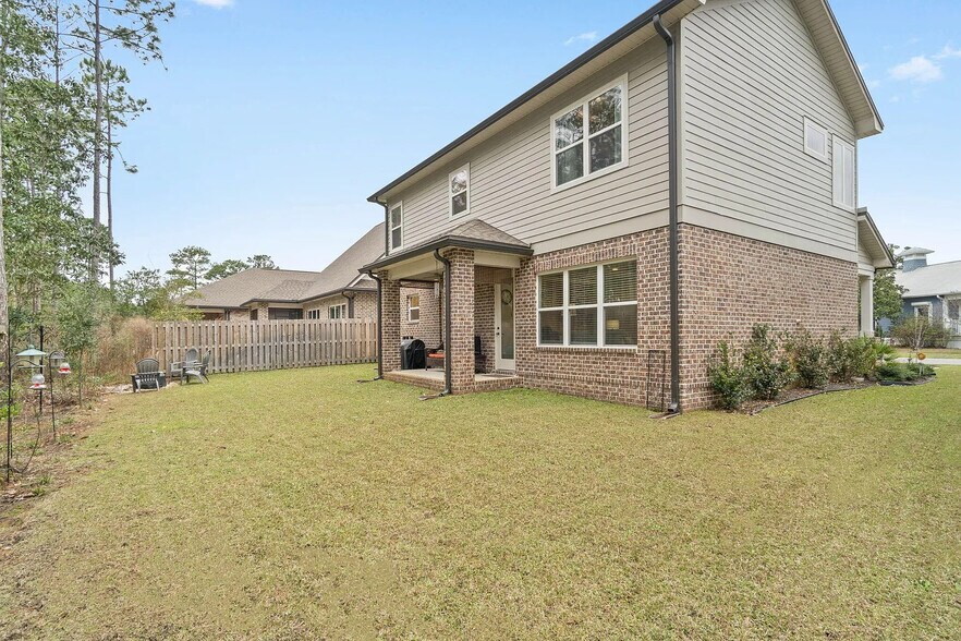 Building Photo - 84 Oyster Blvd