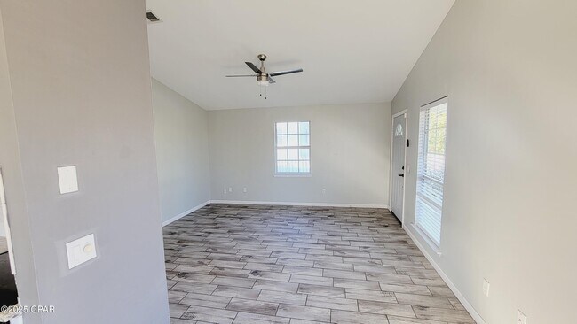 Building Photo - 1813 Arthur Ave