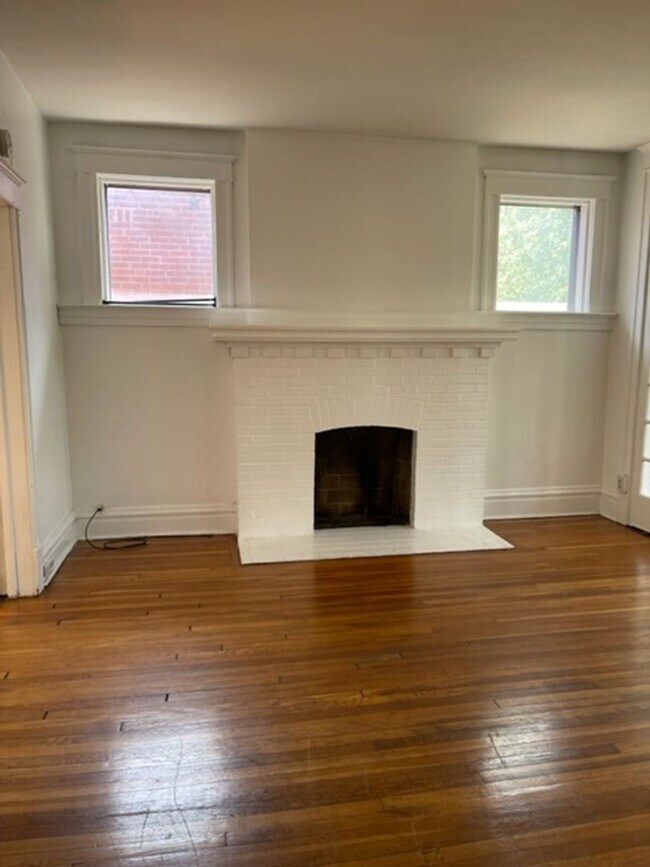 Building Photo - 6025 Pershing Ave