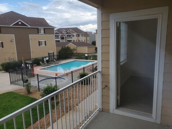 Building Photo - 15700 E Jamison Dr