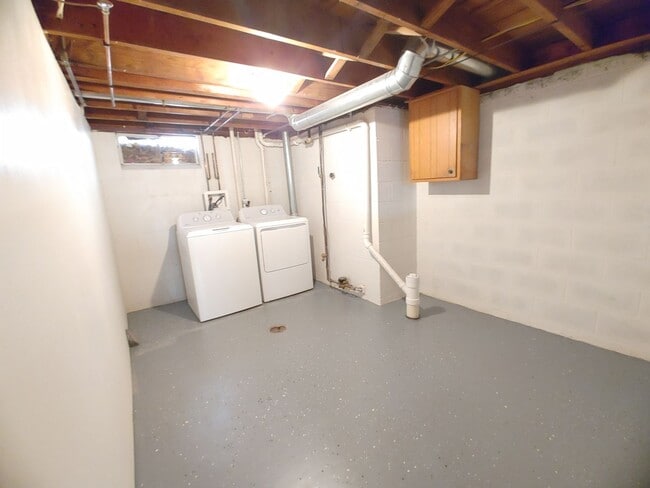 Building Photo - 812 Osage St