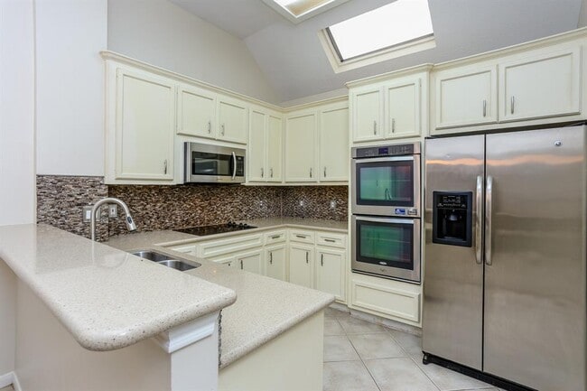 Building Photo - 2611 Oxhill Ct