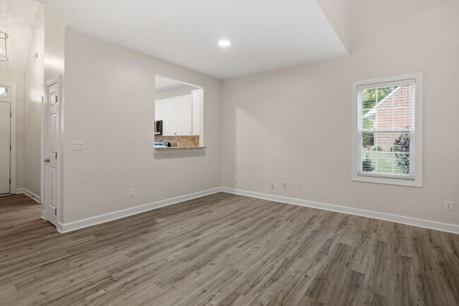 Building Photo - 3301 Philmont Dr