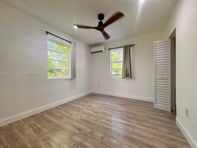 Building Photo - 277 NE 55th St
