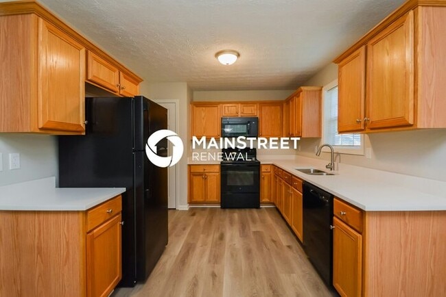 Building Photo - 3 Bedroom Pet-Friendly Home in Oxford, GA with Main Street Renewal