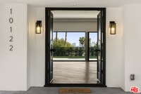 Building Photo - 10122 Sunbrook Dr