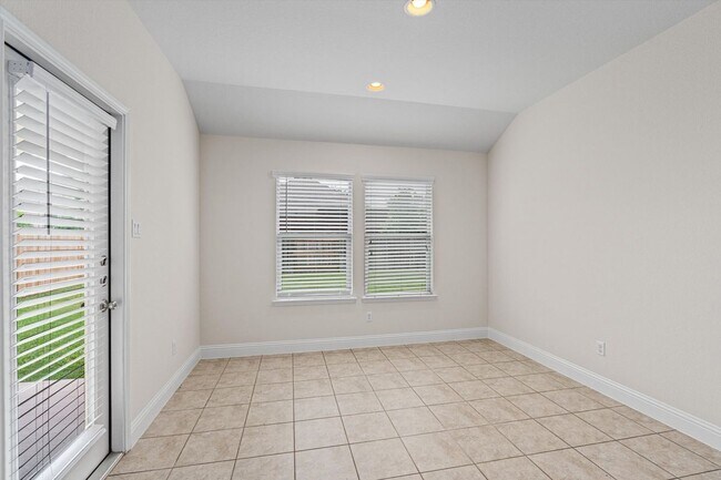 Building Photo - 3021 Angelina Ct