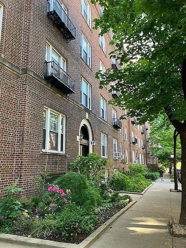 Building Photo - 35-31 78th St