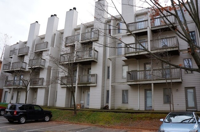 Primary Photo - 1303 Wertland St