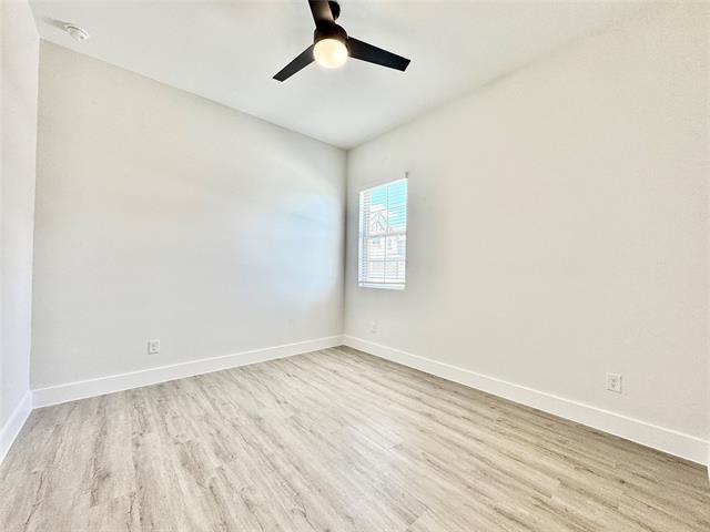 Building Photo - 8732 Kington