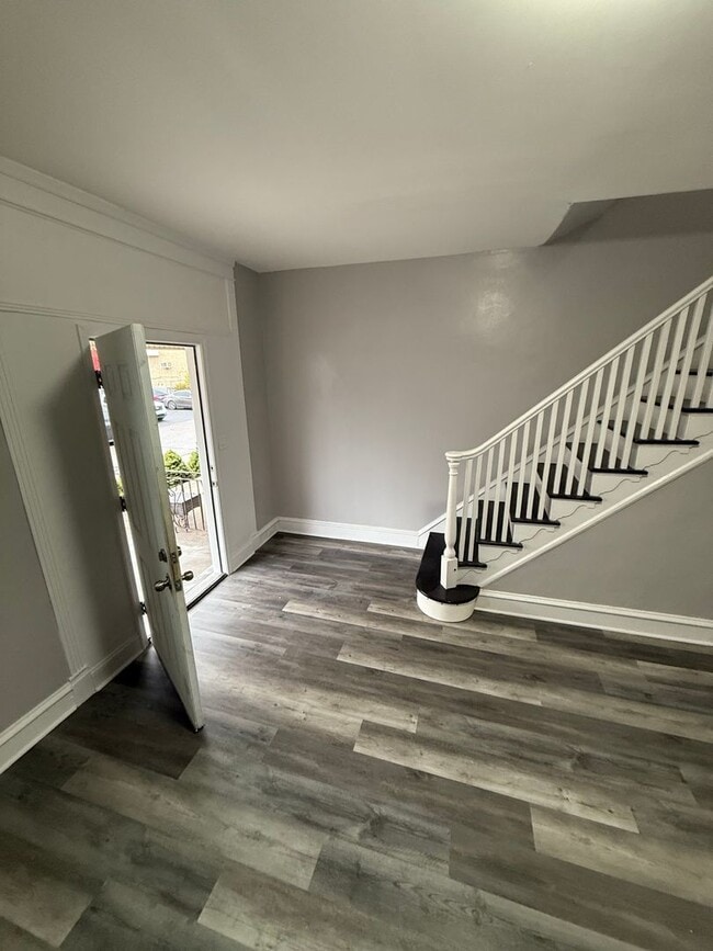 Building Photo - Beautiful three bedroom townhome available in Somerdale