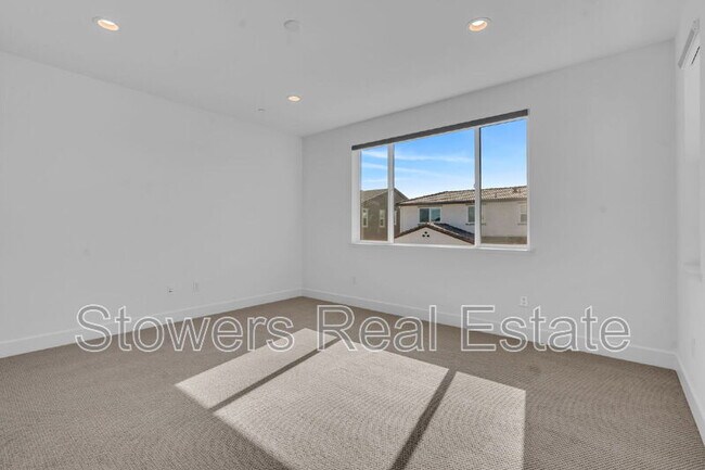 Building Photo - 176 Raven Cir