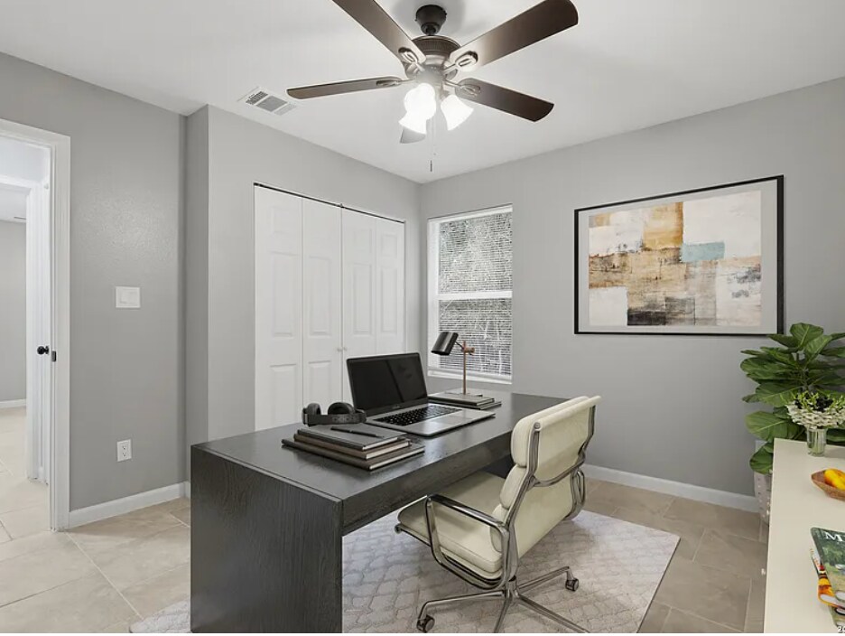 Building Photo - 1197 Chisolm Trail