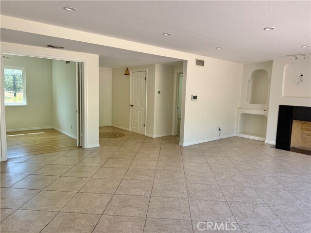 Building Photo - 61 E Orange Grove Ave