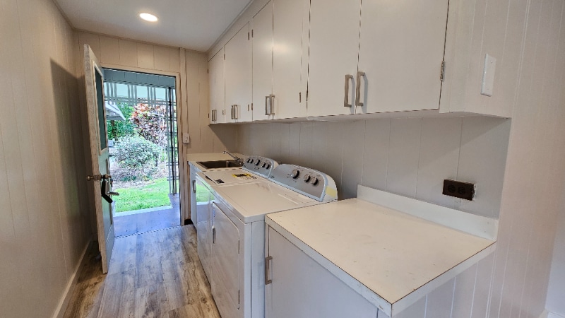 Building Photo - 81-1038-1038 St John's Rd