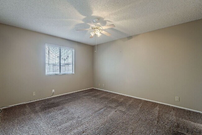 Building Photo - 4328 E Capri Ave
