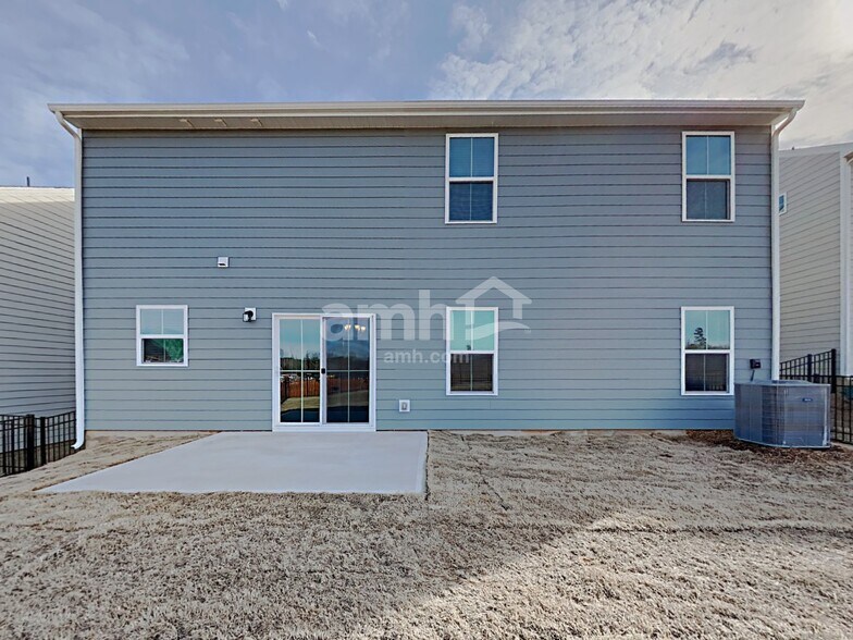 Building Photo - 5057 Twin River Dr