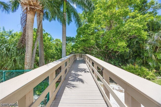Building Photo - 5501 Heron Point Dr
