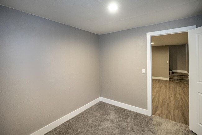 Building Photo - 12713 Ridgeview Cir