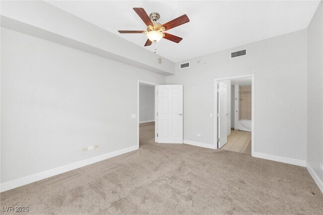 Building Photo - 200 W Sahara Ave
