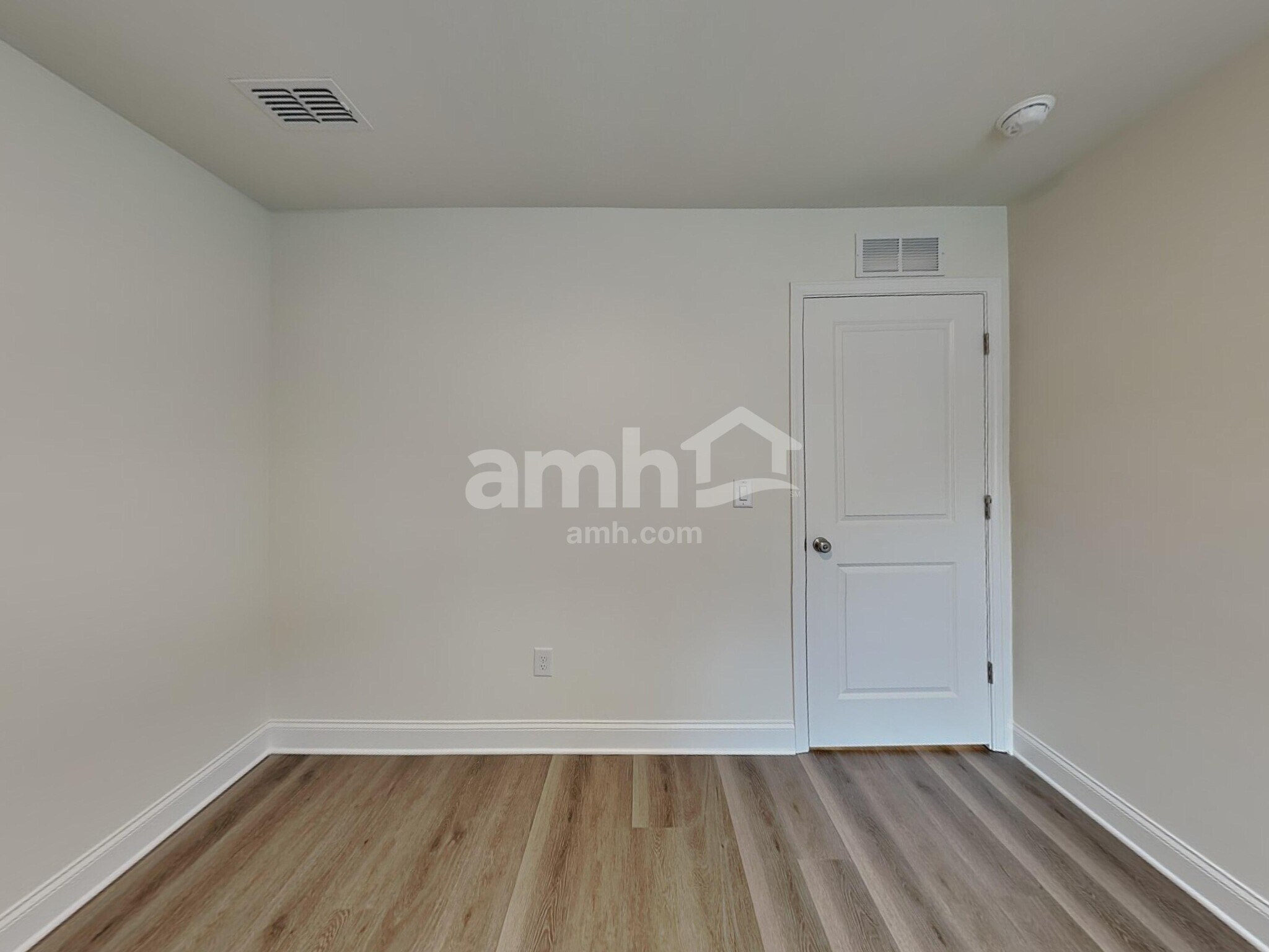 Building Photo - 820 Jubilation St