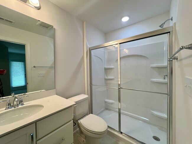 Building Photo - 2132 Barrowcliffe Dr NW